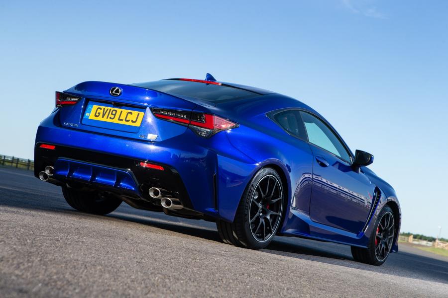  Lexus RC F 2019 года  (UK) (фото 36 из 40)